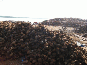 COCONUT SHELL CHARCOAL AVAILABLE FOR SALE 